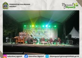 Ratusan Jemaah Hadiri Pengajian Akbar KH. Ahmad Zabidi Marzuqi di Lapangan Cemara Jajar